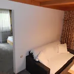 Bed and breakfast Gaestehaus Lukasser Hippach