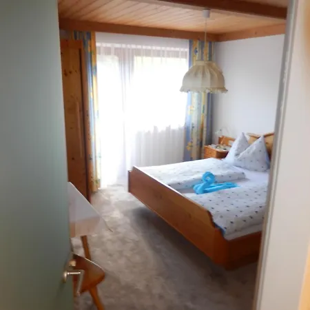 Gaestehaus Lukasser Bed & Breakfast *