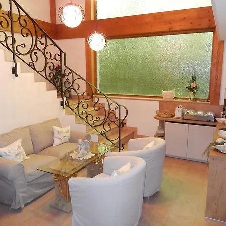 Bed & Breakfast Gaestehaus Lukasser